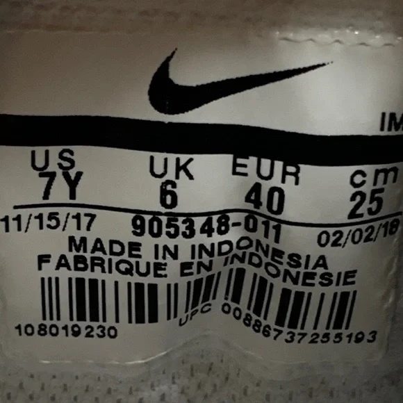 Nike Air Max 95 White Gray Running Shoes 905348-011 Men’s Sz 7Y Women's Sz 8.5